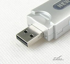 紐曼手機(jī)電池通訊王 紅外功能加持，超強(qiáng)續(xù)航的通訊利器